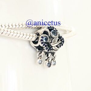 (Sold)NWOT S925 Sterling Silver Cloud & Swallow Charm